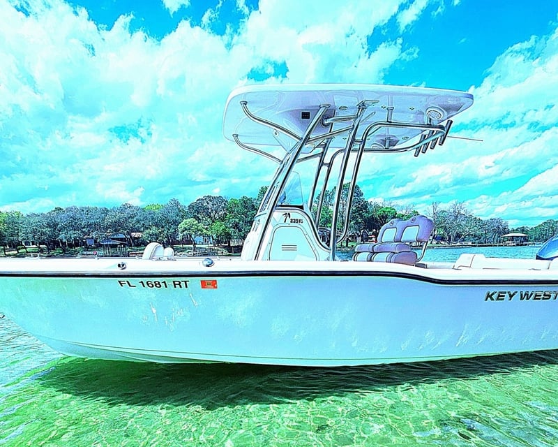 24' Boat Rental in Shalimar