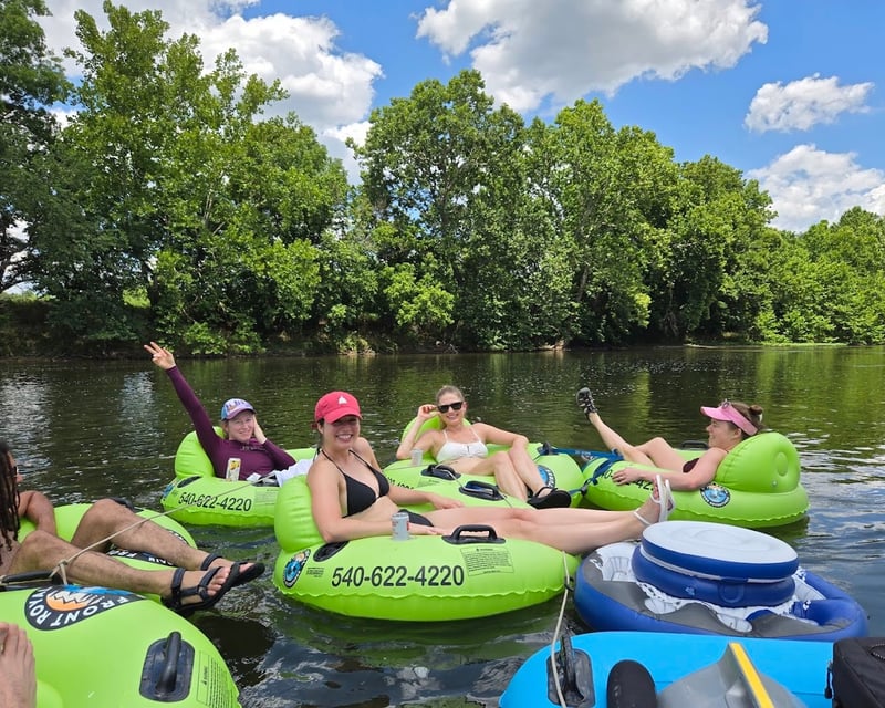 3-Hour Shenandoah River Tubing