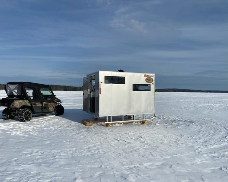 Semi-Guided Ice Fishing Trip in Winthrop