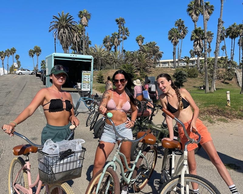 Santa Monica Beach Cruiser Rental