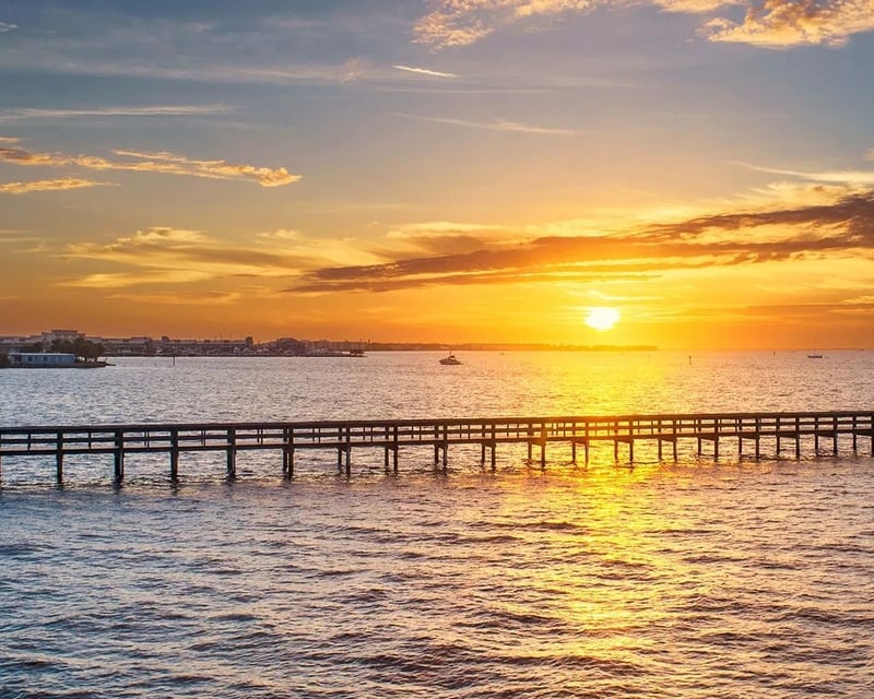 Sunset Tiki Boat Cruise in Marco Island