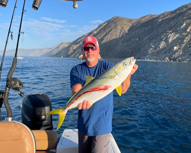 Avalon 24' Fishing Charter