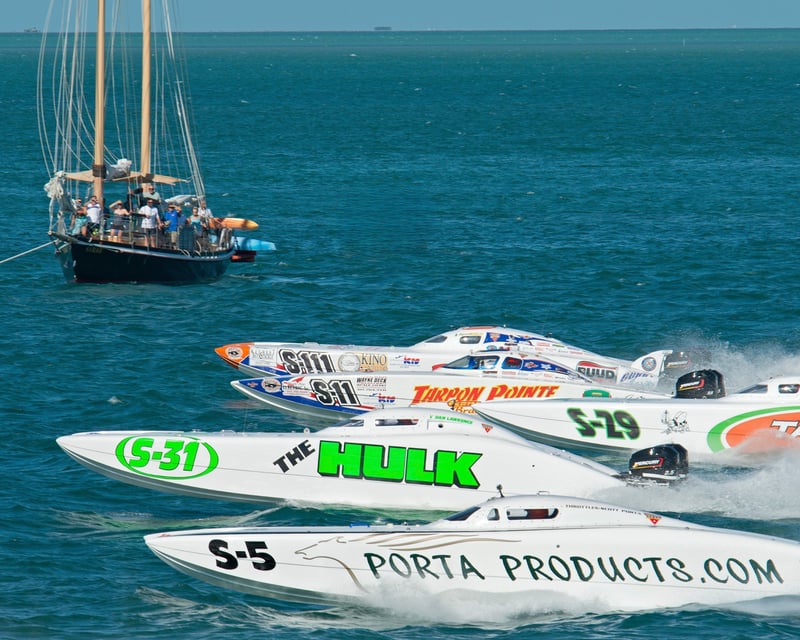 Powerboat Race Viewing Cruise in Key West
