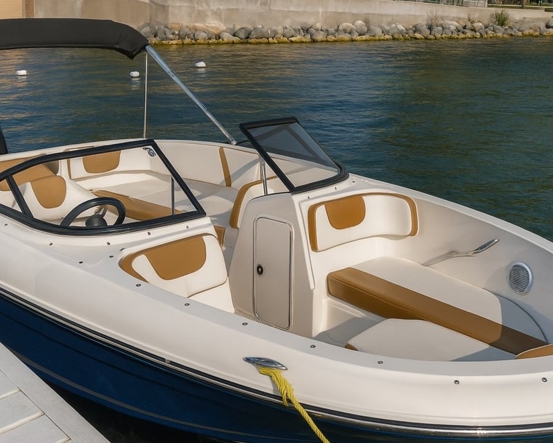 Open Bow Speedboat Rental in Lake Geneva, WI