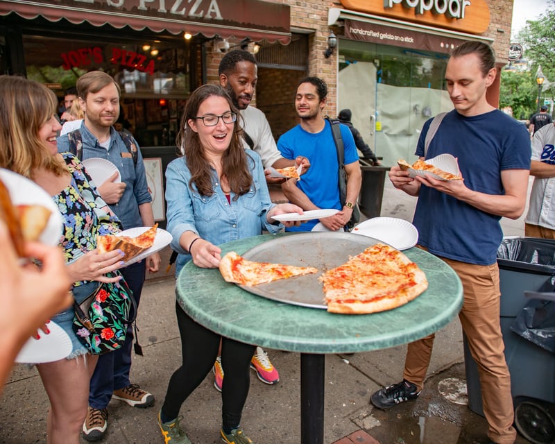 Pizza History Walking Tour in Greenwich Village, NYC