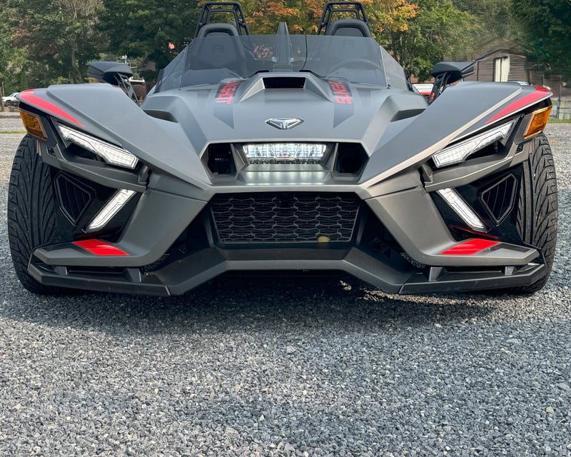 Drive a Polaris Slingshot Rental in Maggie Valley