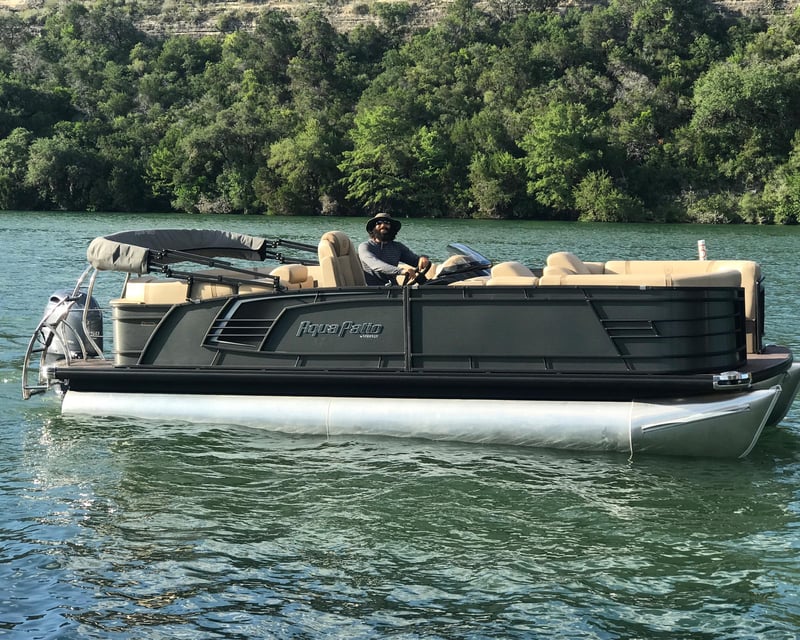 Cruise Lake Austin on a 24' Tritoon Boat