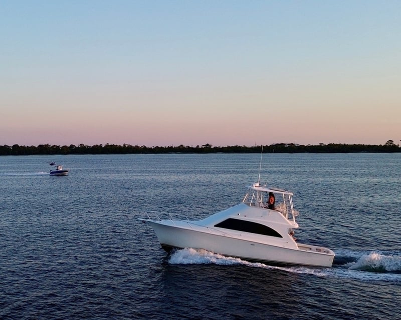 Cruise Sandestin on a Private Yacht Charter