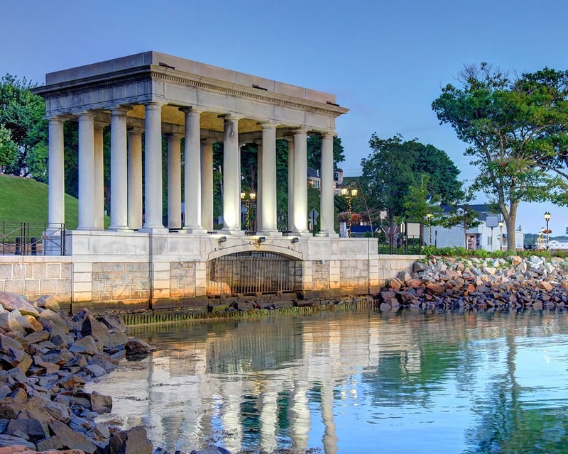 30-Minute Narrated Plymouth Harbor Cruise