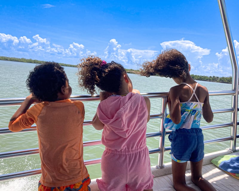 Private Shelling & Wildlife Boat Tour Near Marco Island