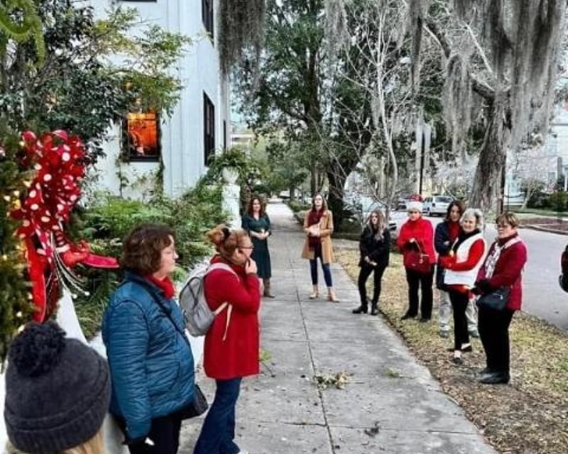 Holiday Victorian Walking Tour in Wilmington