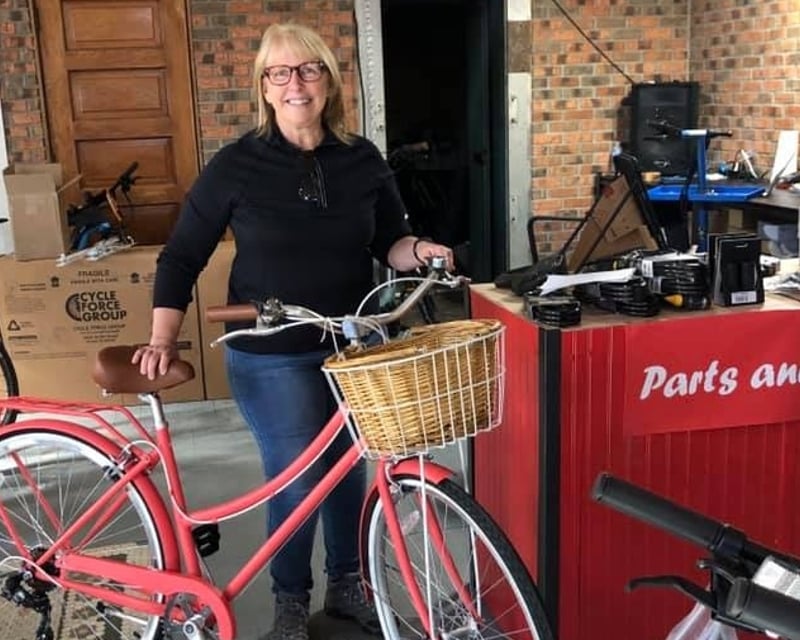 Full-Day Women's Bike Rental in Elk Rapids