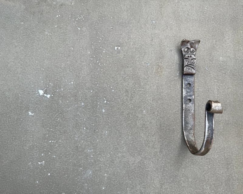 Puunene Dog Head Hook Blacksmith Workshop