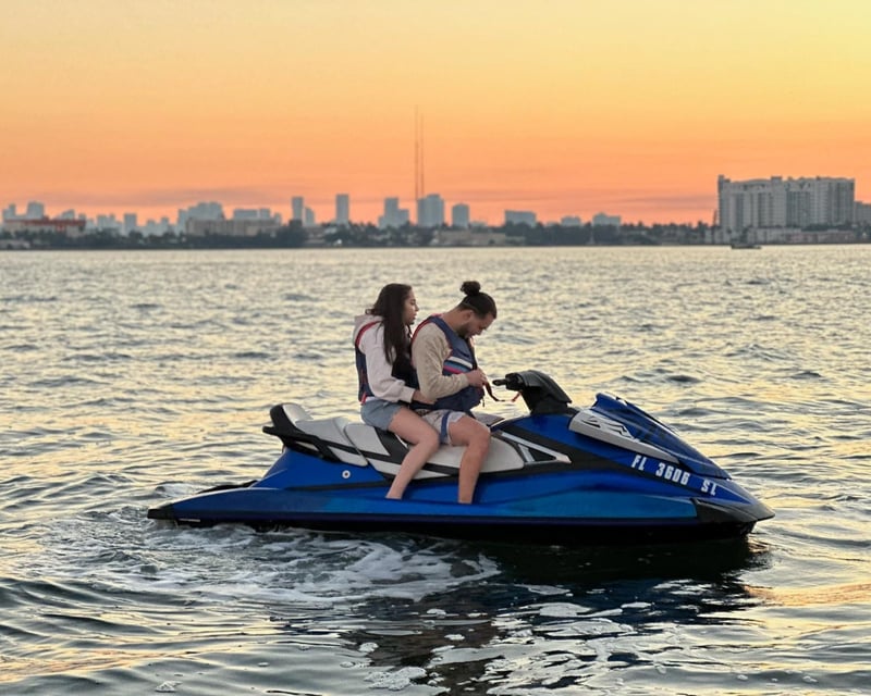 1-Hour Guided Jet Ski Tour in Miami