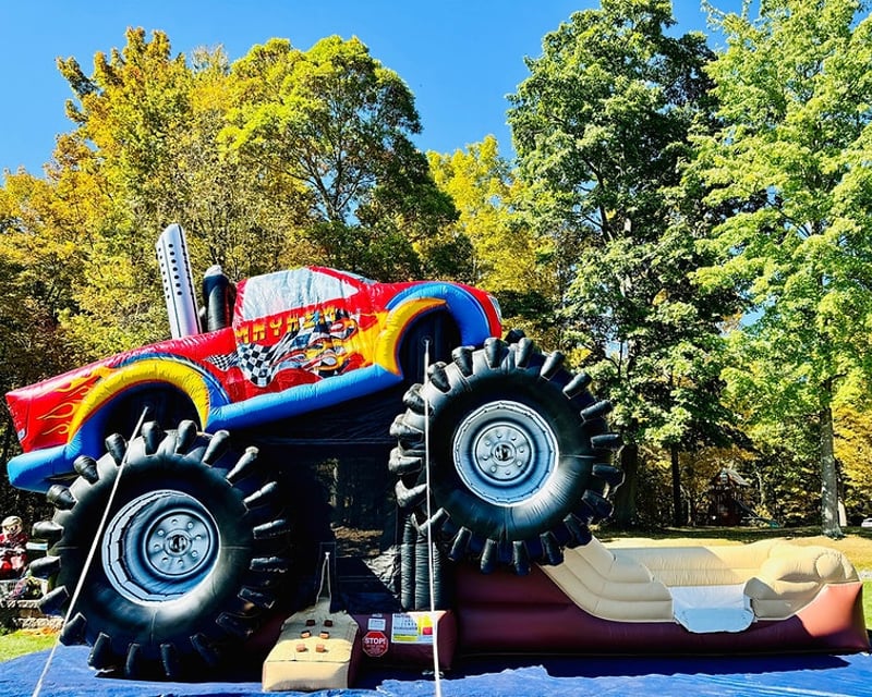 Bounce House & Waterslide Rental in New Hartford, CT
