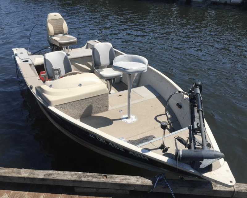 15' Bass Fishing Boat Rental on Tenmile Lakes