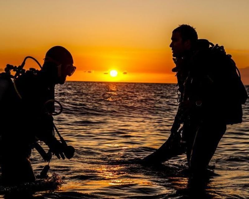 Certified Night Shore Dive in Hilo