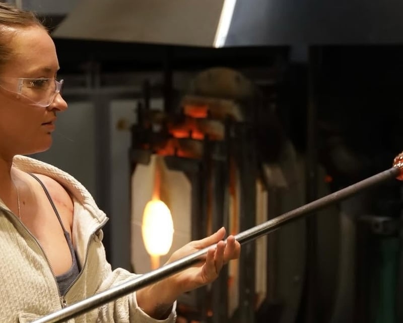 Private Glassblowing Lesson in Seattle