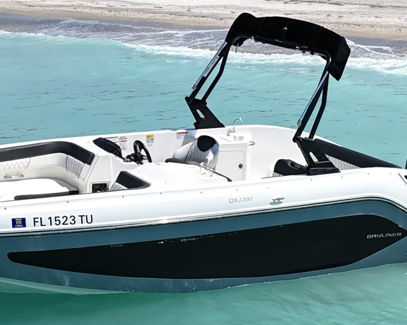 Captained or Self-Drive Boat Rental in Holmes Beach