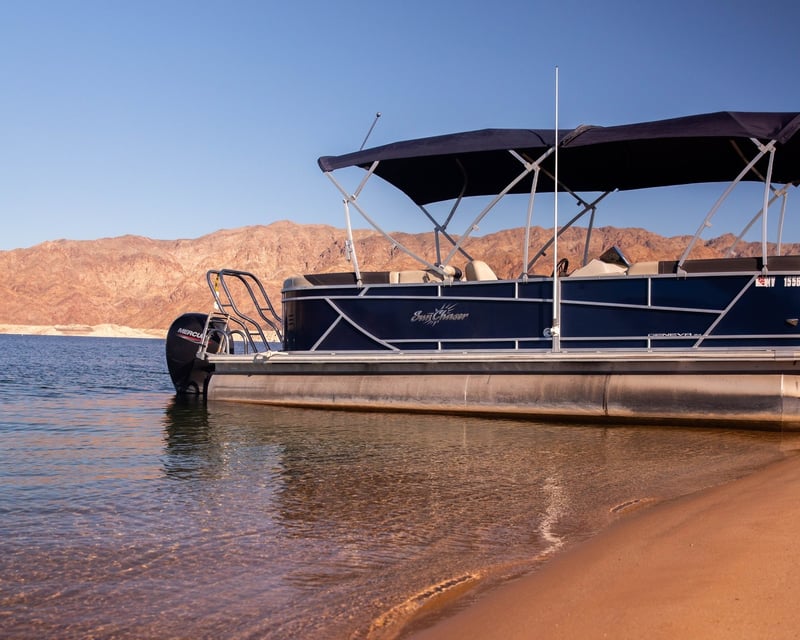 24' Tritoon Boat Rental at Callville Bay Marina
