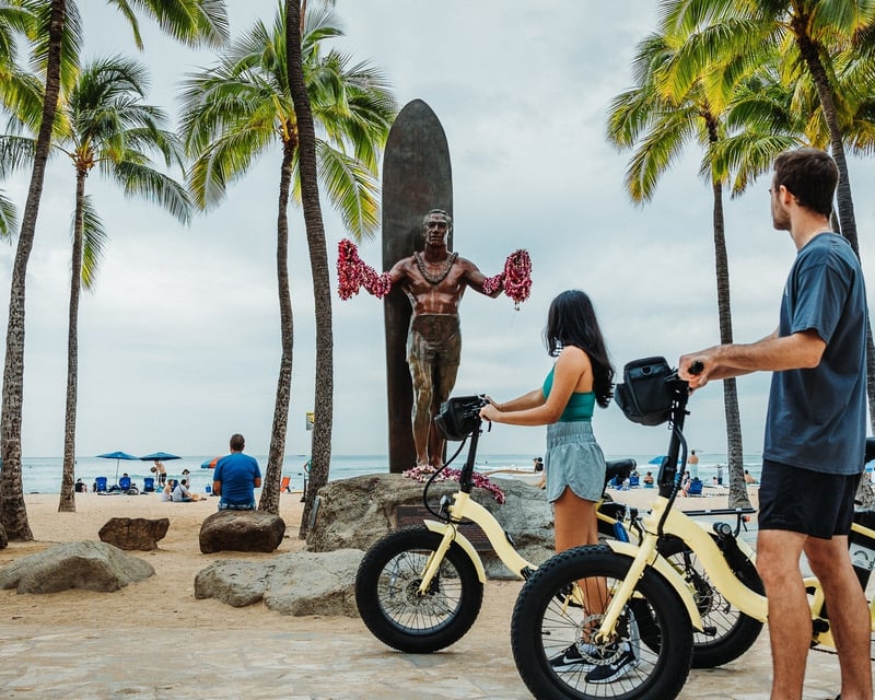 Diamond Head 7-Mile E-Bike & Hike