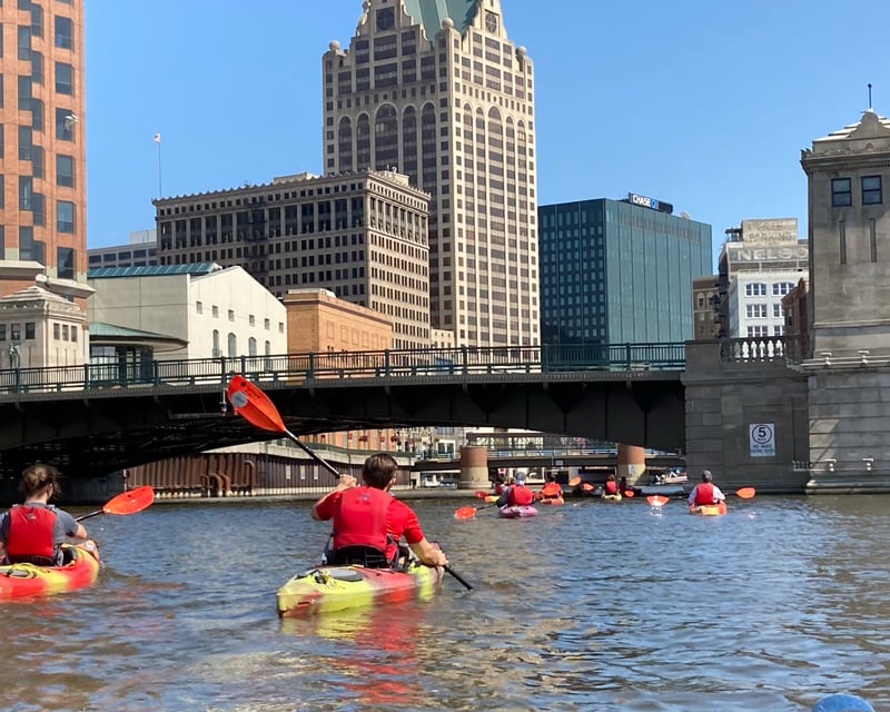 4-Hour Kayak Rental in Milwaukee
