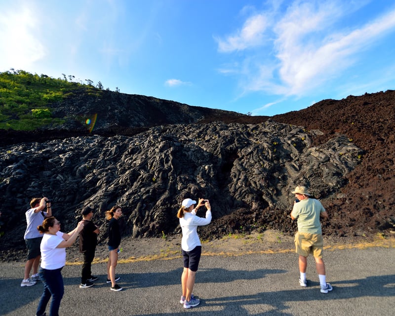 Geologist-Led Hawaiʻi Volcanoes National Park Day Tour