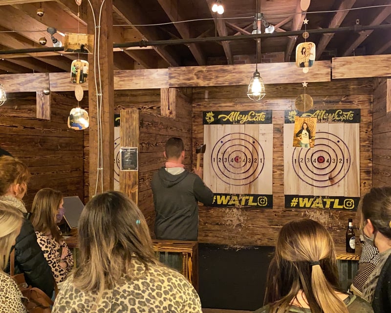 1-Hour Axe Throwing Session in Hattiesburg