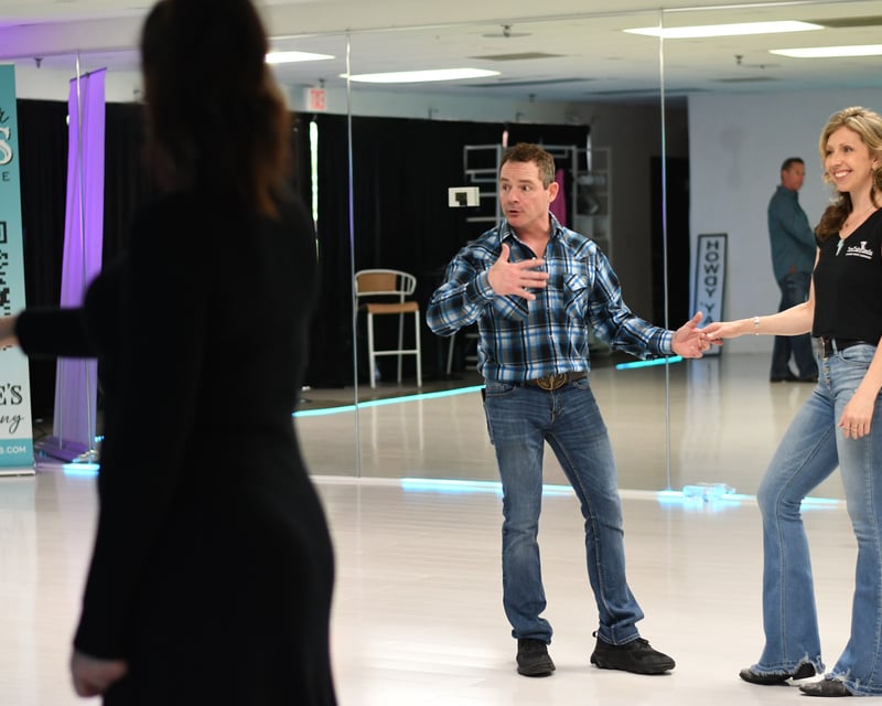 Private 45-Minute Country Swing Lesson in Nashville