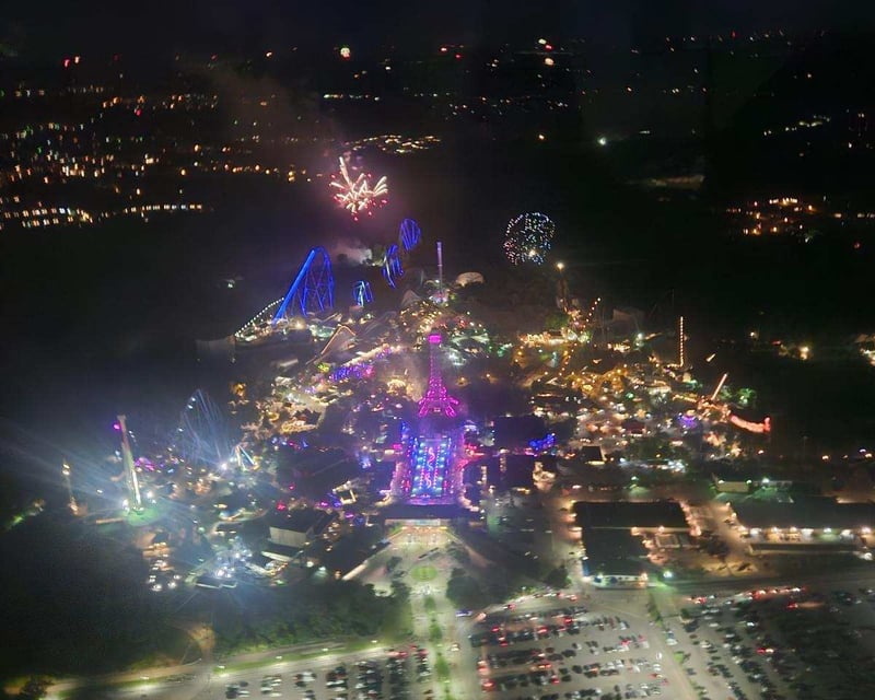 Cincinnati Helicopter Tour Over Downtown & Kings Island