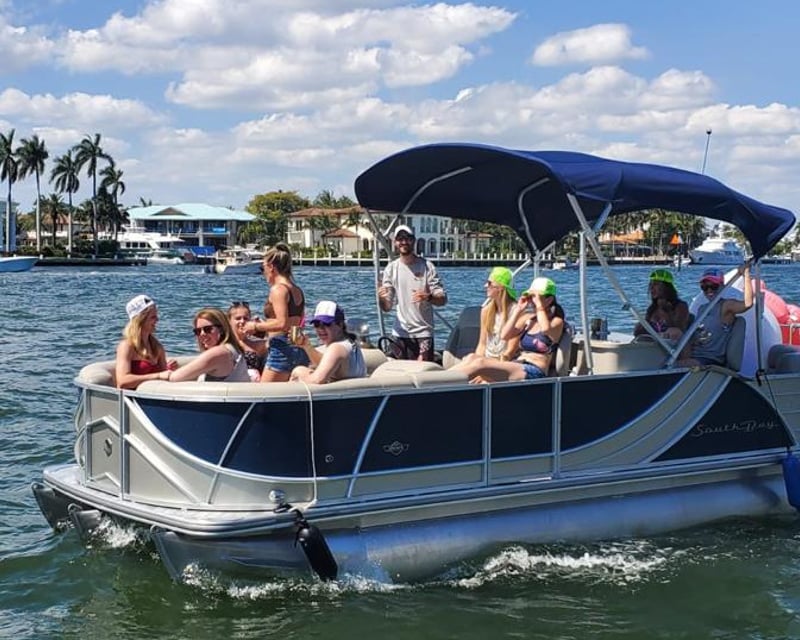 Cruise Tampa Bay on a 6-Hour Party Boat Charter