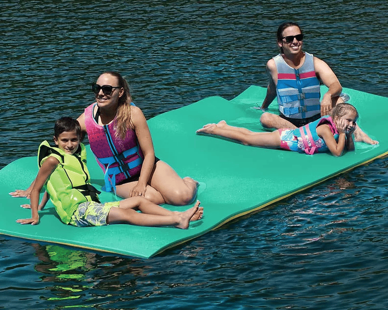 Full-Day River Lily Pad Rental in Fort Pierre