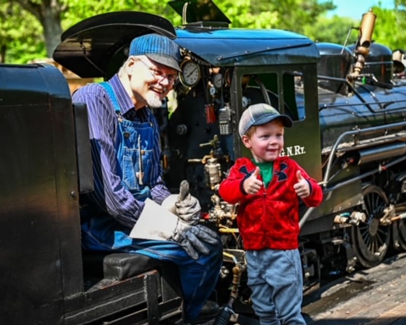 Grandparents' Day Train Ride in Wisconsin Dells