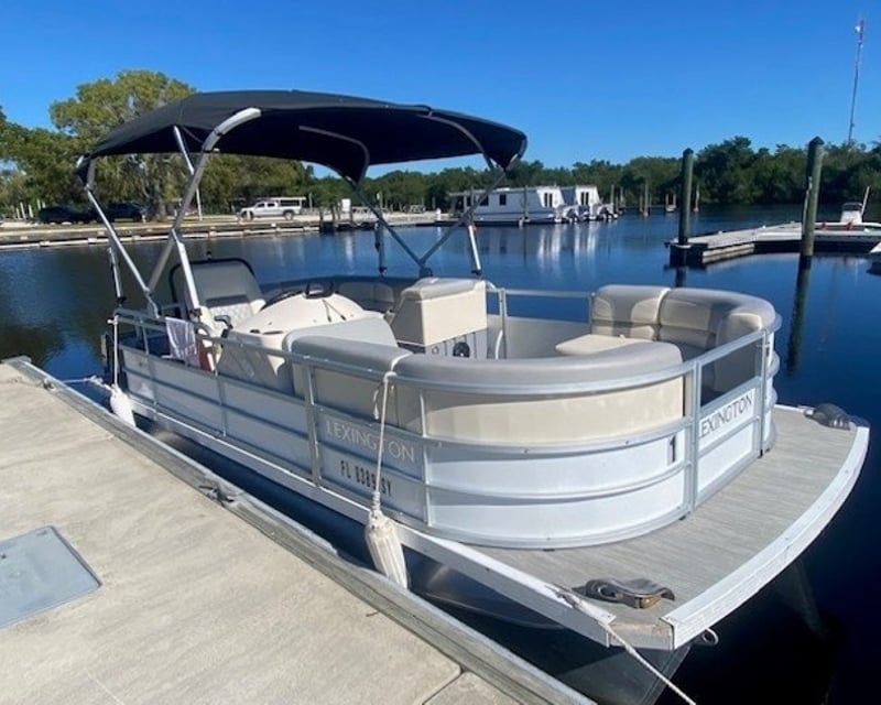 20' Pontoon Rental in Everglades National Park