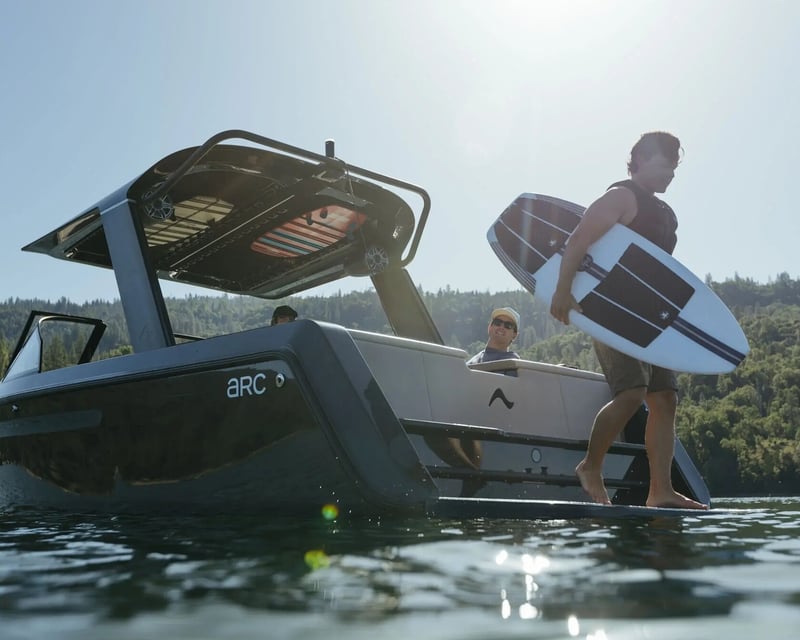 Lake Tahoe Wake Surf & Tubing Charter