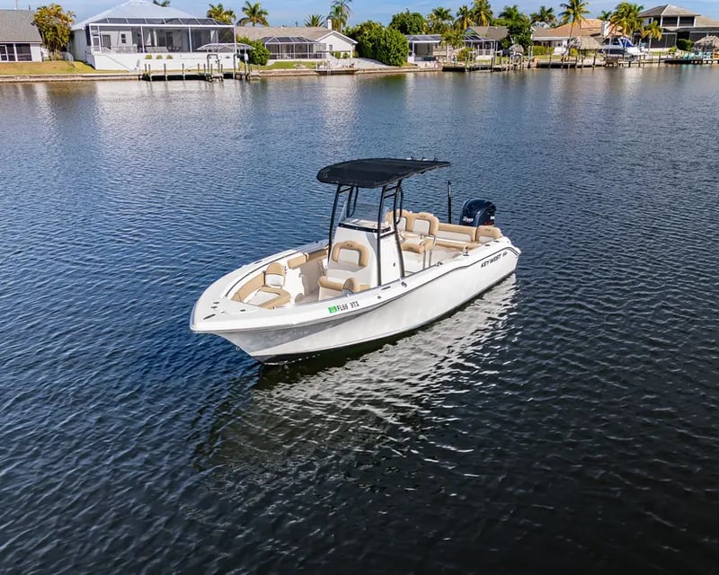 Multi-Day 24' Boat Rental in Cape Coral