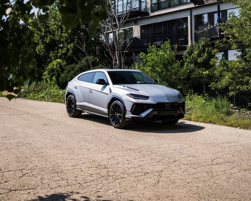 Chicago Lamborghini Urus S Rental