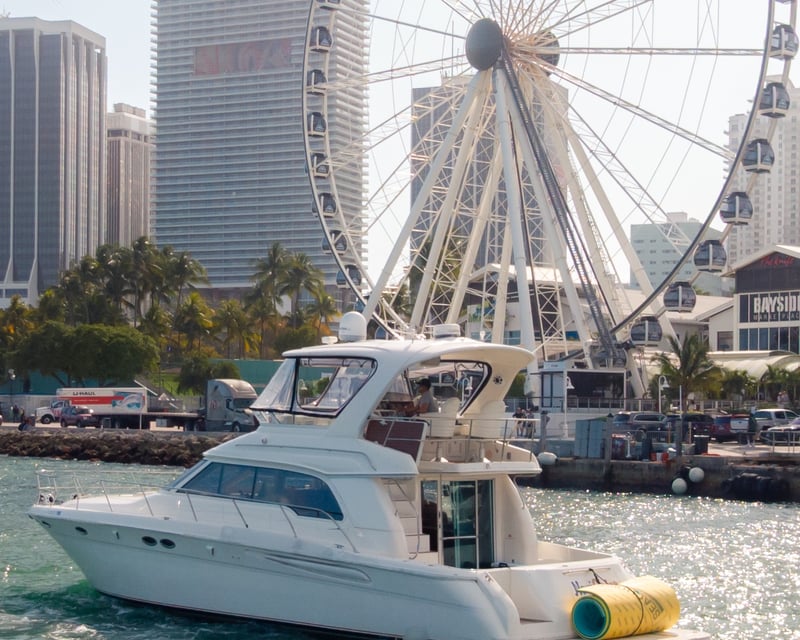 Private 55' Yacht Rental with Captain in Miami