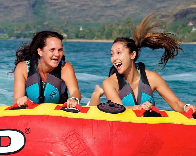 10-15 Minute Bumper Tube Ride in Honolulu