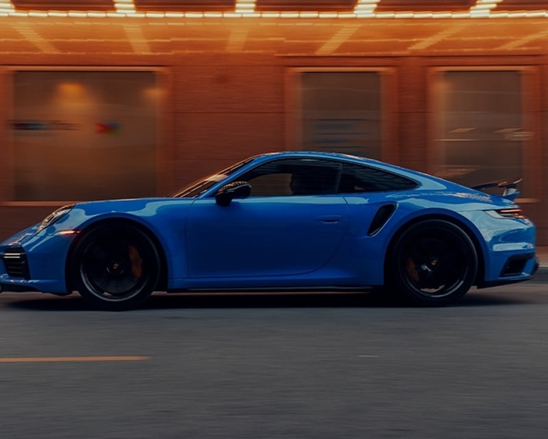 Porsche 911 Turbo S Luxury Car Rental in Chicago