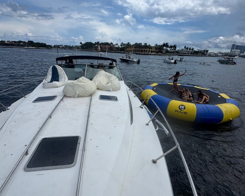 Private 47' Boat Rental in Fort Lauderdale