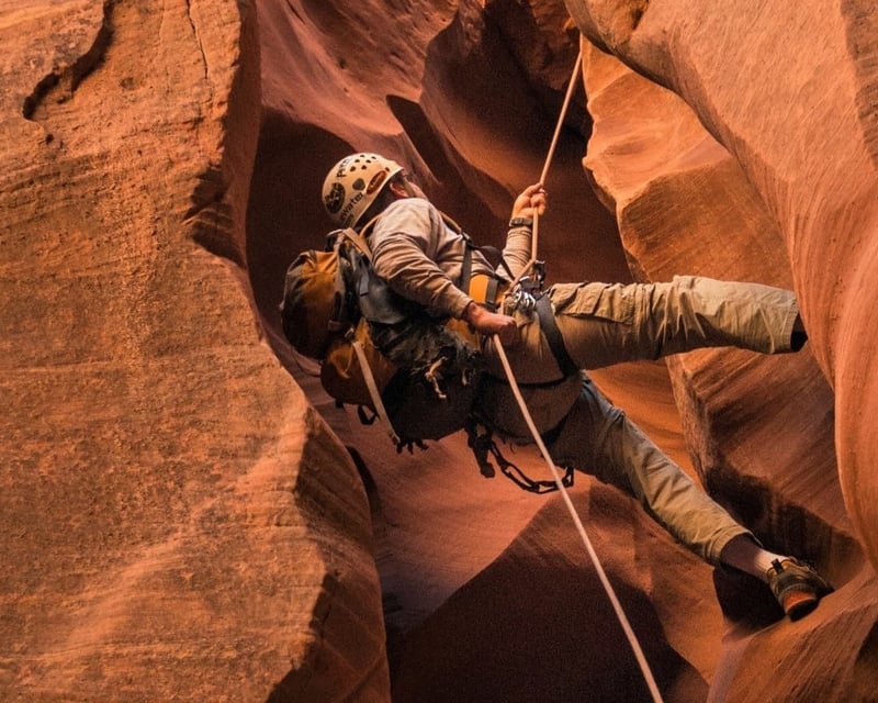 Full-Day Slot Canyoneering Tour from Hanksville, Utah