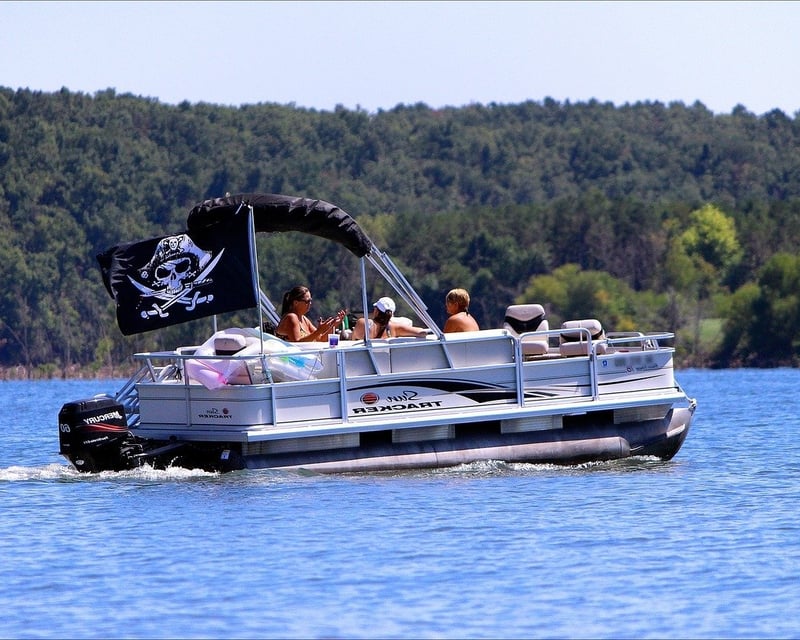 150 HP Pontoon Rental in Rapid City