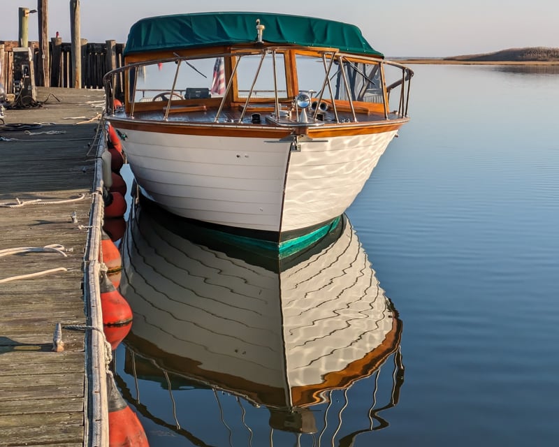 Private 31' Classic Wood Boat Charter in Philadelphia