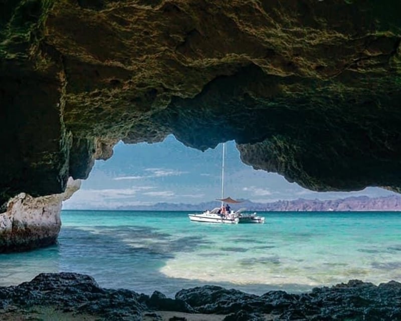 6-Hour Snorkeling Cruise in Loreto
