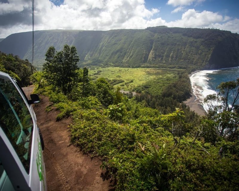 Big Island Circle Tour to Hawaiʻi Volcanoes National Park