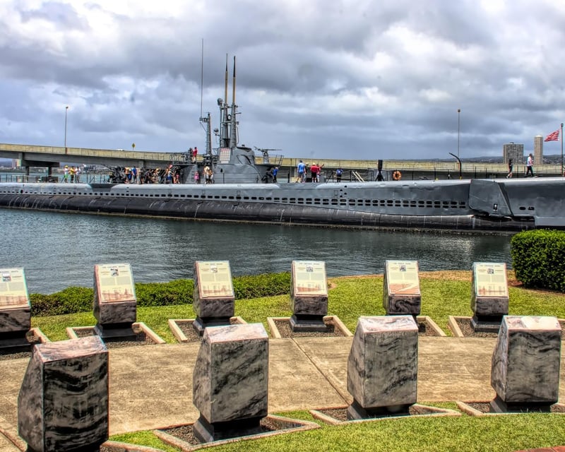 Guided Pearl Harbor USS Arizona & Bowfin Tour