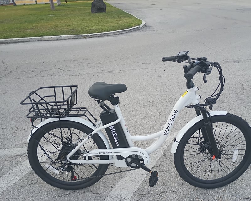 Compact E-Bike Rental for Shorter Riders in Key West
