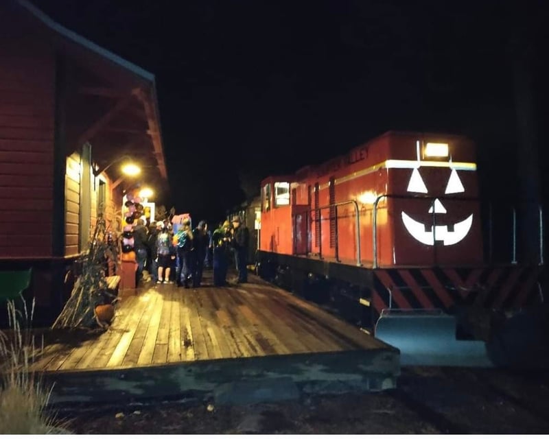 6-Mile Halloween Train Ride in Sumpter, Oregon