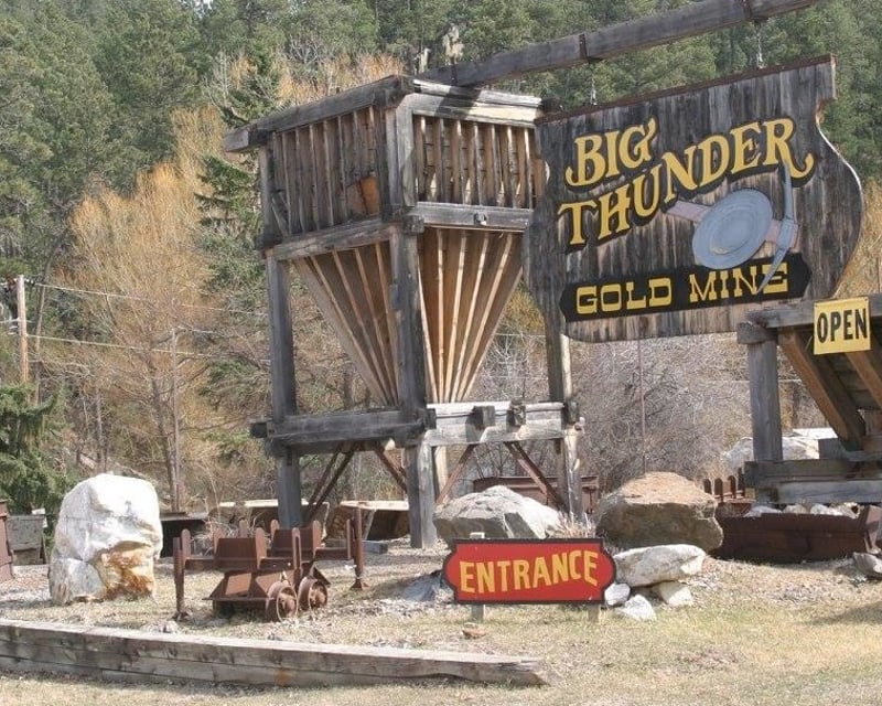 Full-Day Black Hills Gold Claim Panning in Keystone